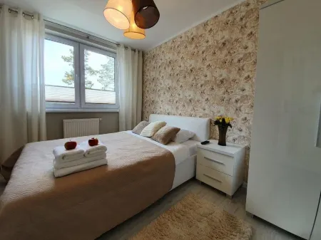 365Pam - Apartament Różany W Centrum Mielna Отели в г. Koszalinski