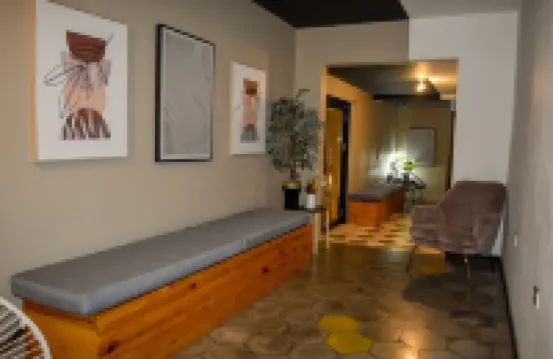 คาร์เดเดอ แอกซ์เพรส โฮเทล