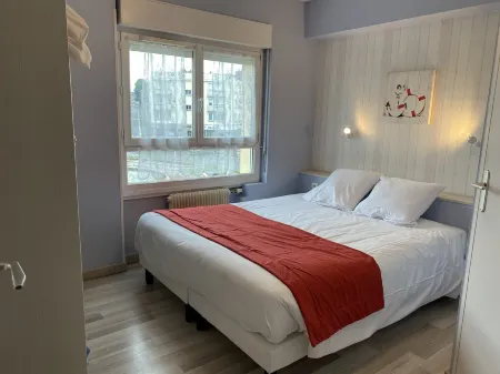 Hotel de Bretagne Отели в г. Сен-Брис-ан-Коглес