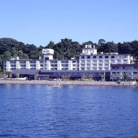 Hamanako Kanzanjionsen Hotel Kikusuitei Отели рядом с достопримечательностью «Клубничная оранжерея Агрис-Хаманако»