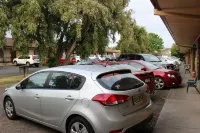 Motel Mount Gambier - parkir