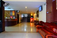 Baan Suanphet Resort Hotels in Kamphaeng Phet