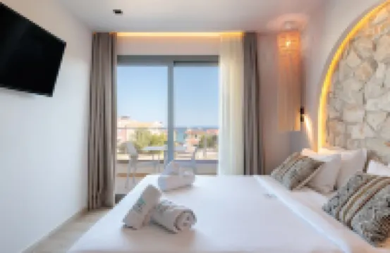 Amalthia Luxury Suites