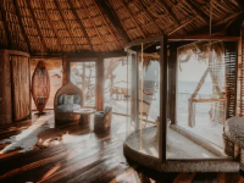 アズリク トゥルムのホテル