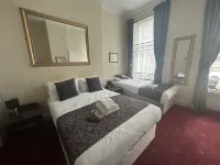 Arran House Hotel Hotels near 英国金鼎房产置业投资顾问公司