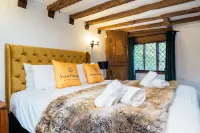 Country Home with Tennis Court & Hot Tub Hotels in Halland