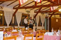 Casa Bazna - breakfast