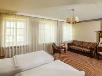 Hotel Wileński Hotels near High Gate