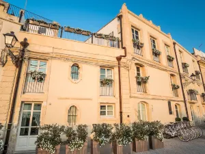 Palazzo Alfeo Aparthotel