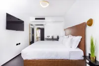 H-34 Boutique Hotel - Balcony