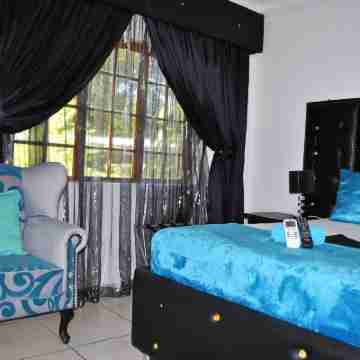 Lapologa Bed & Breakfast Rooms
