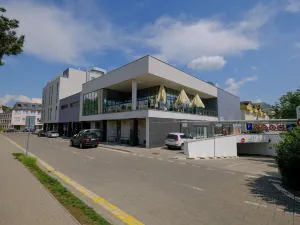 Business Hotel Astrum Laus