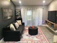 Charming 2-bedroom townhome in fabulous Orlando, family and pet friendly 中弗羅里達大學地區住宿飯店