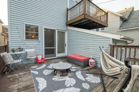 Lake Life Escape. 5 Minutes to the beach, zoo, & casino Отели в г. LaPorte County