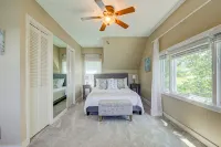 Private Beach!  Dream vacation at your private beach in Gloucester