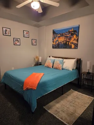 "Stunning Skyline & Canal View w/Free Parking"