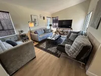 Relaxing Ritz Pointe Retreat