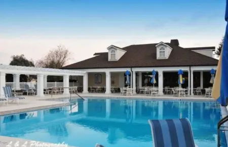 Spacious Living and Serene Lanai Escape - Charming Retreat