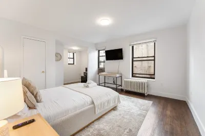 Comfortable Studio with Essential Amenities and Shared Space - Cozy Escape