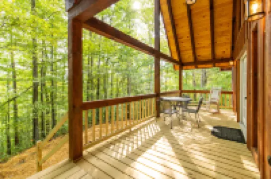 Pet-Friendly & Great Location - Tiny Cabin - Pine Point - Red River Gorge, Kentucky!