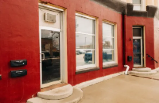 Luxurious Suites and Unique Amenities - Charming Historic Retreat