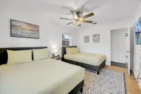 Saltwater Pool and Expansive Game Room - Luxury Haven Hotels in Palm Valley