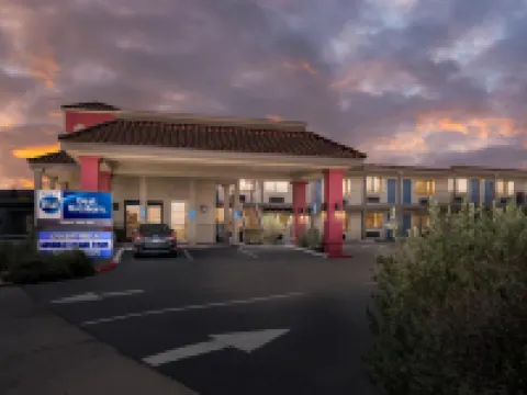 Best Western Desert Villa Inn Hotels in Barstow