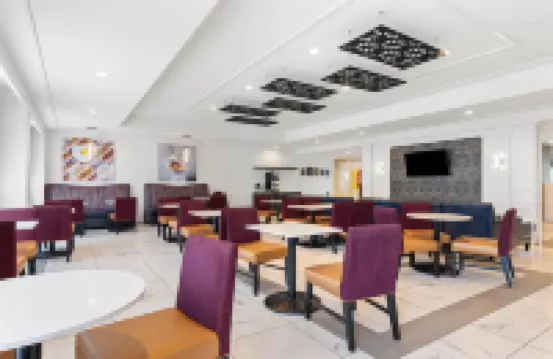 Best Western Plus New Richmond Inn  Suites
