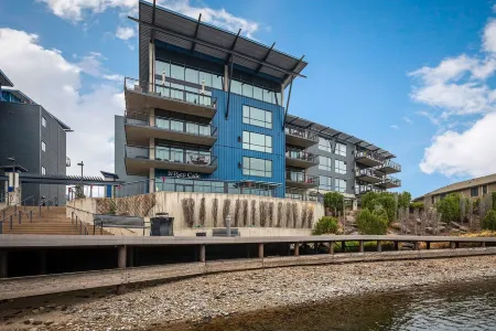 Top Floor Riverfront Bellerive Condo with Fabulous Views