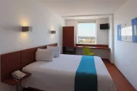 One Queretaro Aeropuerto Hotels in El Marques