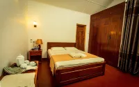 Dayanithi Guest House - balcony