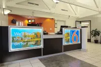 Motel 6 Piscataway, NJ Hotels in South Plainfield