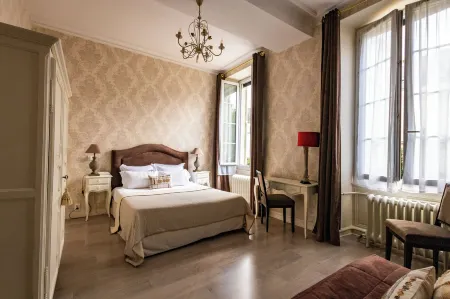 Hôtel du Mail Отели рядом с достопримечательностью «Университет Анже»