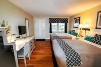 Colonial Inn Seekonk Hotels in Seekonk