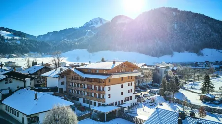 Der Postwirt Отели в г. Гемайнде Шеффау ам Вильден Кайзер