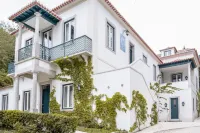 Eighteen21 Houses - Quinta Velha Hotels in Сан-Мартинью