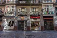 Casual Arriaga - 2-Star