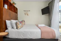 Ocean View B201B Hotels near Harare Masjid