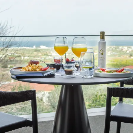 Acro Upscale Residences
