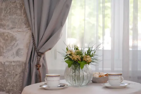 Lanterna Rooms Отели рядом с достопримечательностью «Old Split»