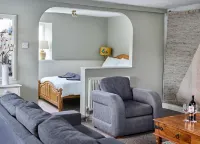 The Martlet Inn Hotels in Burlescombe