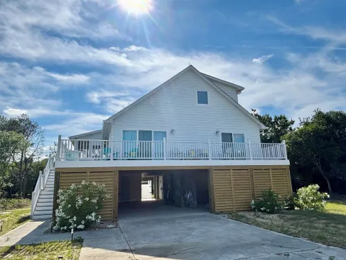 E-Sea-Livin' Oceanside Coastal Cottage in Corolla, 4 Min Walk to the Beach!
