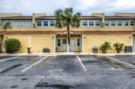 2 C, Three Bedroom Townhome