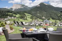 Rainell Dolomites Retreat Các khách sạn ở Ortisei