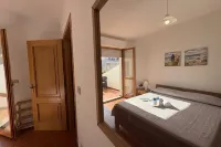 Bright flat near the beaches of Lu Bagnu Hotels in Lu Bagnu