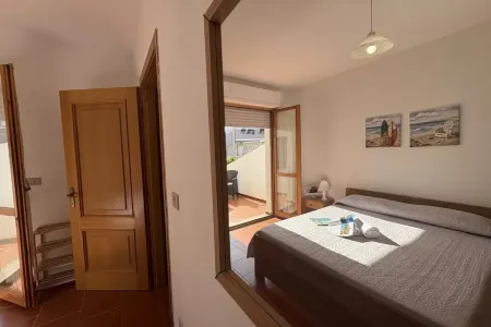 Bright flat near the beaches of Lu Bagnu Отели в г. Lu Bagnu