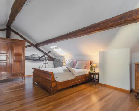 Emily's Holiday House - Authentic Lake Como by Rent All Como Hotels in Torno