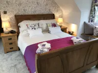 LON y Traeth Bed & Breakfast - parking