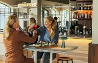 Hotel Eemhof by Center Parcs - bar