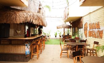 Vibe Hotel West Hollywood